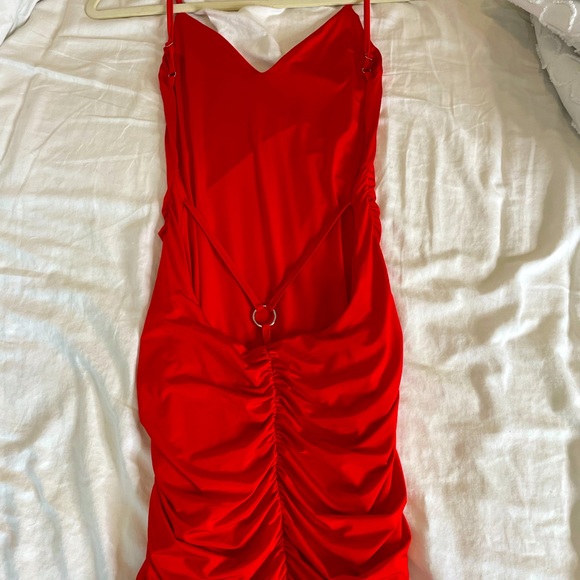 Sexy red backless dress - Picture 2 of 2